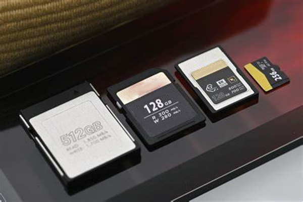 出售sandisk閃存卡，手機內(nèi)存卡：8Gb、16Gb、32Gb、64Gb、128Gb、256Gb