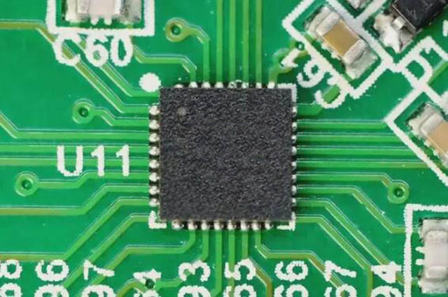 收購(gòu)【NXP】 Layerscape 處理器，雷達(dá)收發(fā)器，汽車(chē) MCU，系統(tǒng)基礎(chǔ)芯片